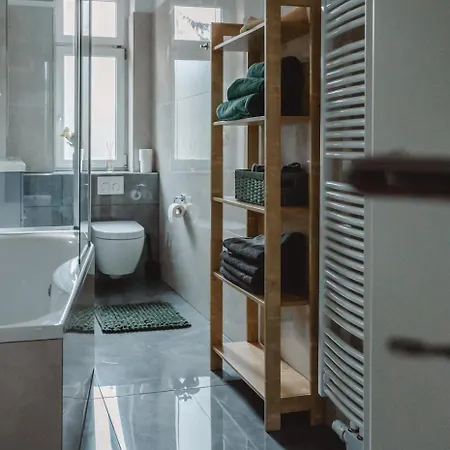 One4five Apartments, Stadthaus, Gemütliches Wohnen In *